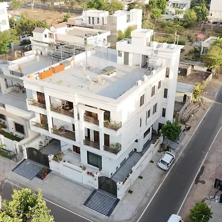 Hadendra Residences